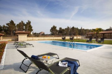 Luxury villa with swimming pool Merta, foto 2