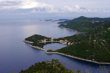 Skrivena luka - island Lastovo
