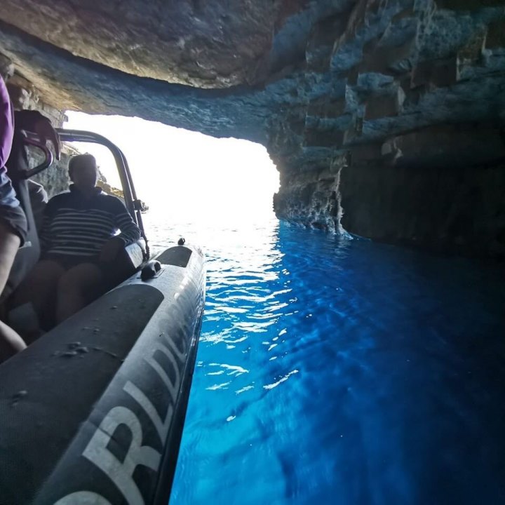 Diving & Blue cave tour with lunch - boat tour from Split