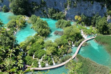 Plitvice lakes - economy tour from Split