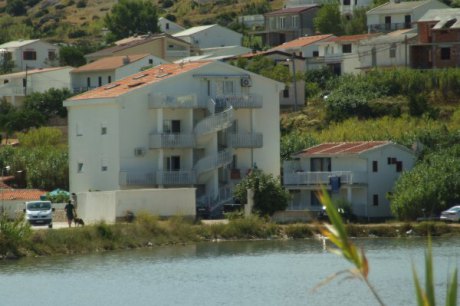 Apartments Maestral