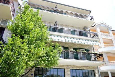 Apartments Marija Makarska