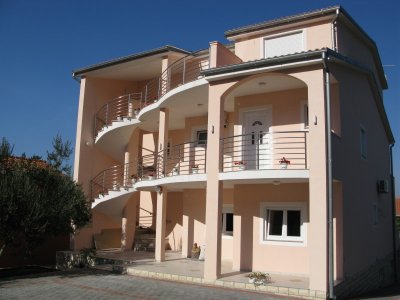Apartments Mirno