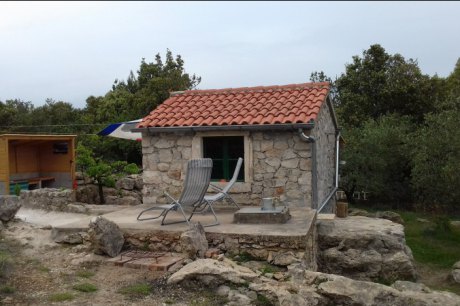 Secluded stone cottage Krunica