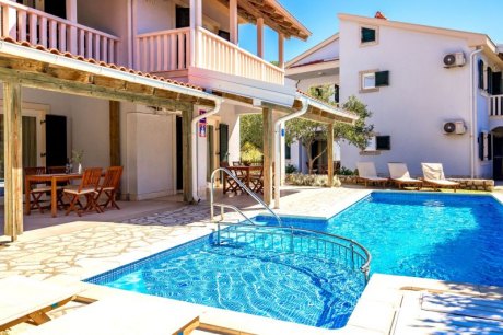 Villa Rivela with pool