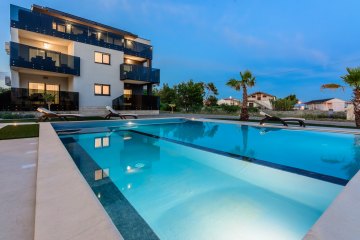 Luxury apartments Miracle with swimming pool, island Vir, foto 10