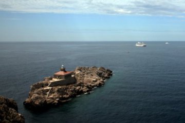 Lighthouse Grebeni, Reefs  Grebeni